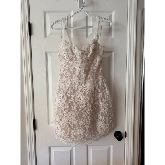BRONX AND BANCO White Colette Lace Mini Dress | Size M | Bridal - Picture 3 of 8